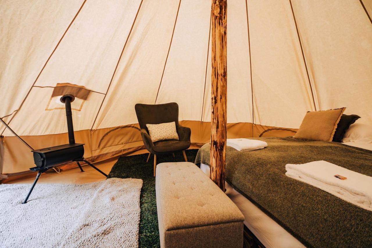 Golden Circle Tents - Glamping Experience Hotel เซลฟอส ภายนอก รูปภาพ