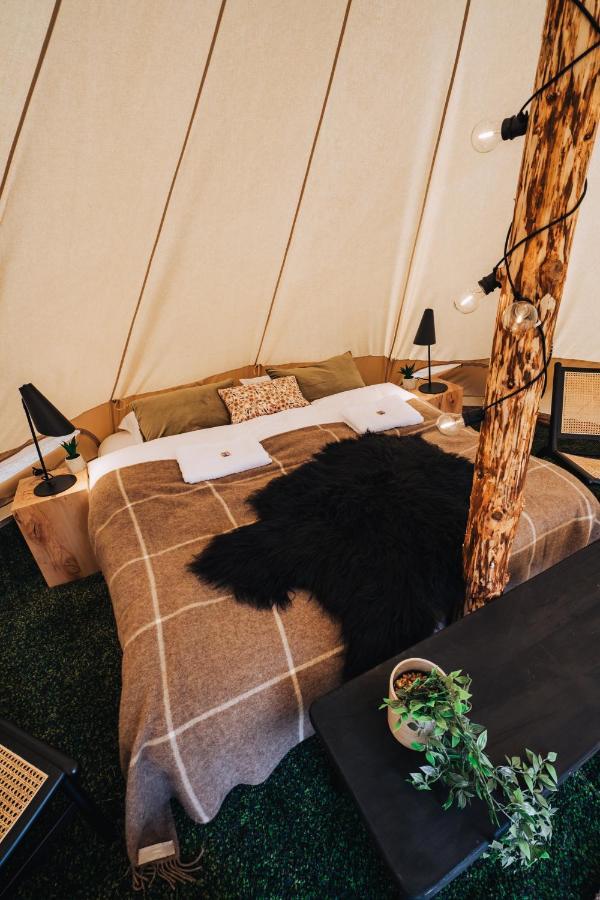 Golden Circle Tents - Glamping Experience Hotel เซลฟอส ภายนอก รูปภาพ