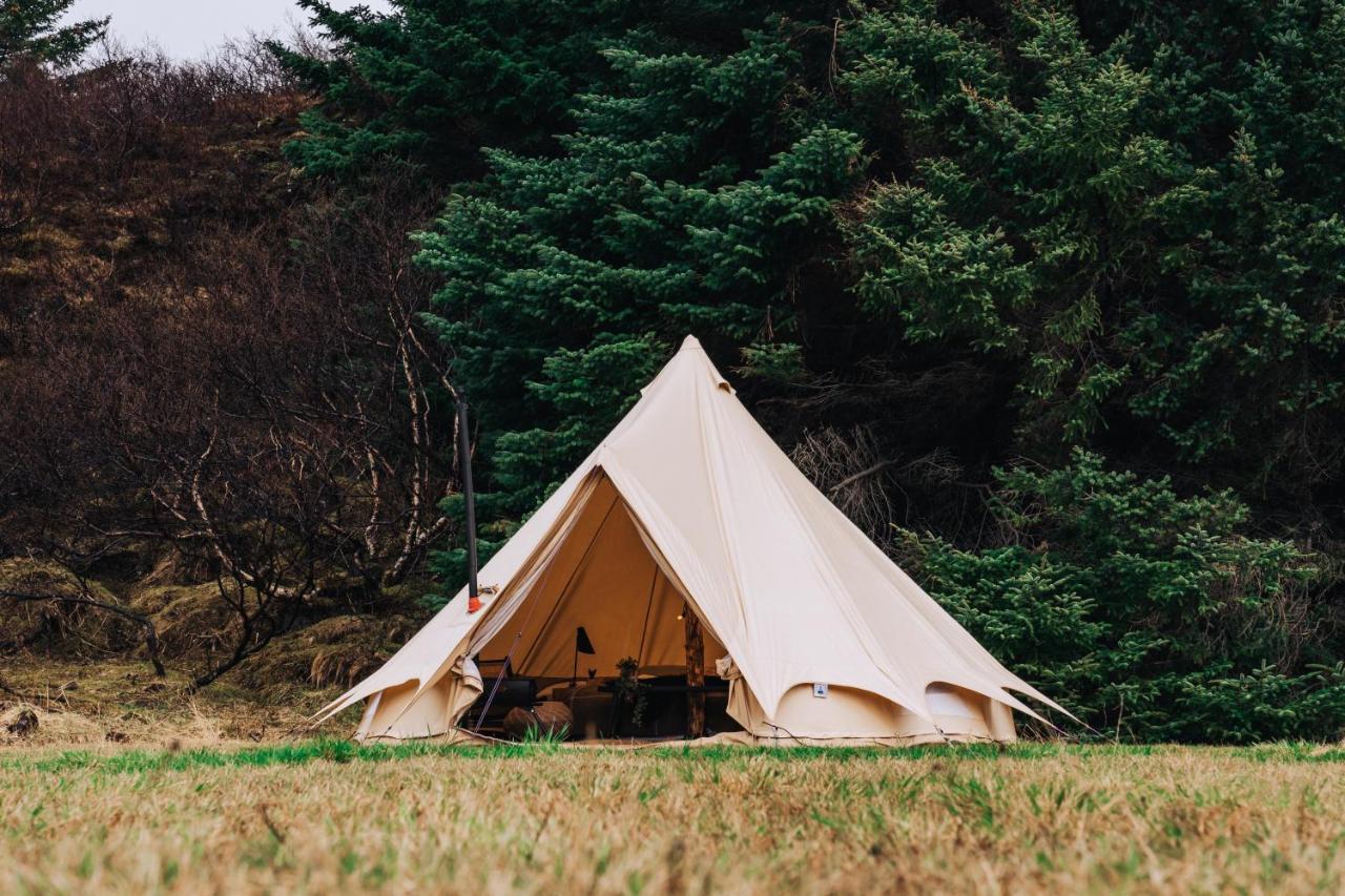 Golden Circle Tents - Glamping Experience Hotel เซลฟอส ภายนอก รูปภาพ